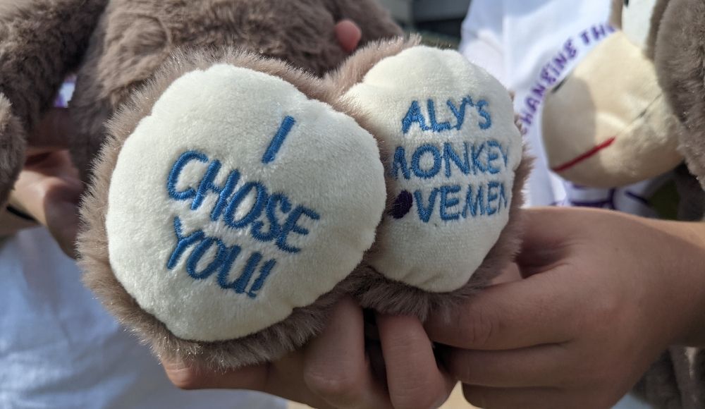 Aly_Monkey_feet_2021.jpg